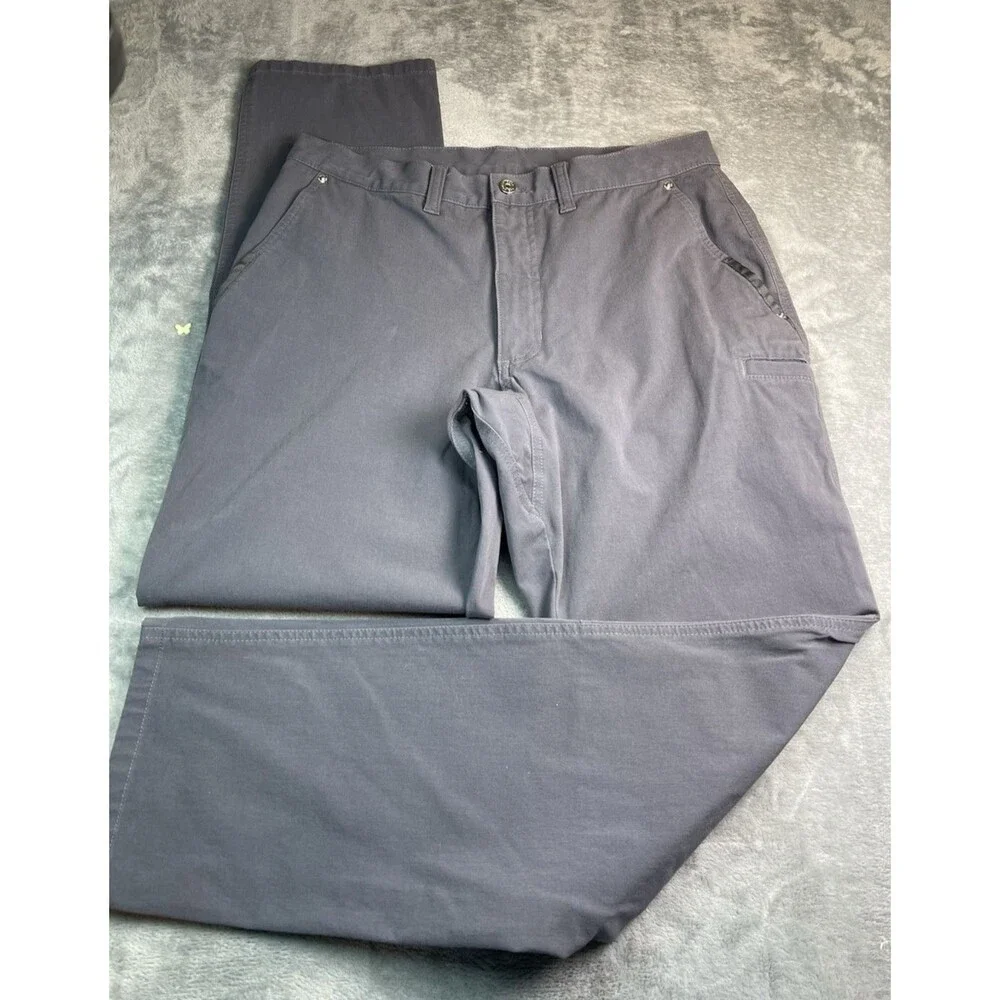 The North Face NEW! mens sz 32 grey flat front pants gorpcore atheisure